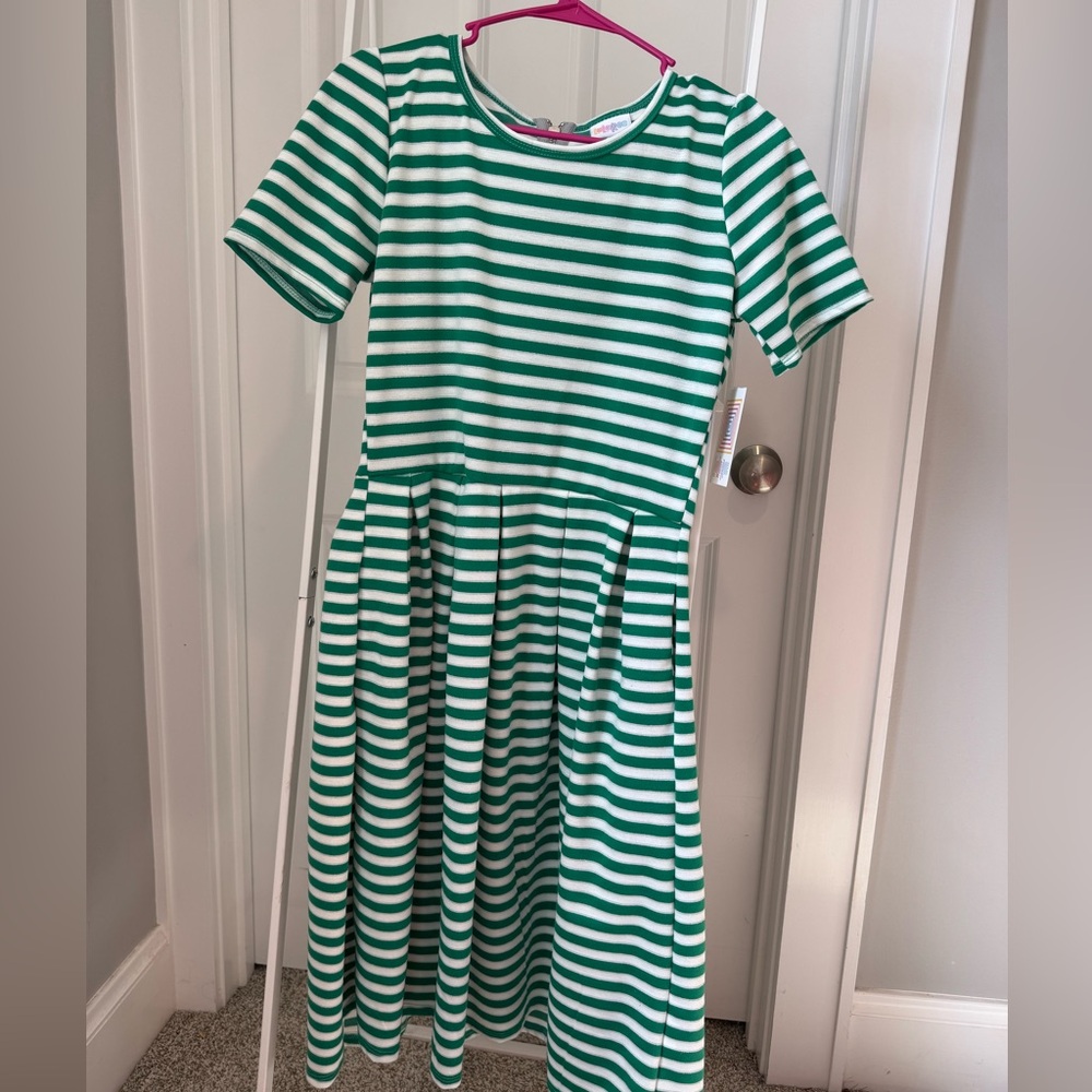 L Amelia Lularoe white with green and sliver stripes, silver zipper, pockets NWT